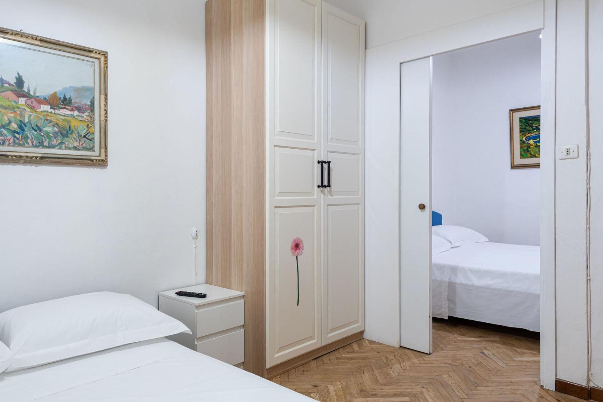 Apartamento Unyca - Ampio Rifugio Per Famiglie A Firenze Exterior foto